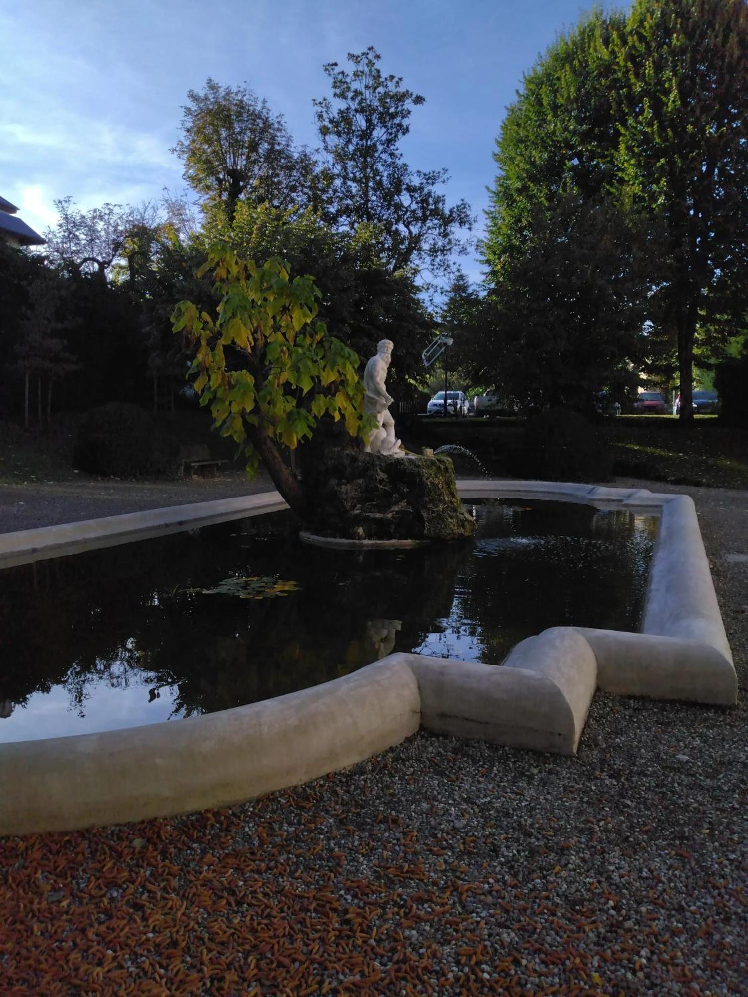 Appartement Confortable Avec Balcon A